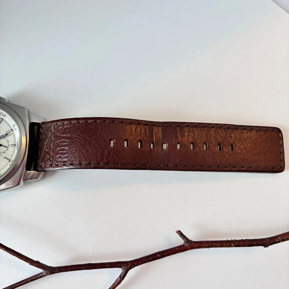 Roots Canada Mens Chronograph Watch With Brown Leather Watchband Vintage
